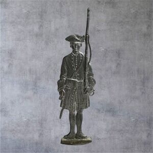 LCW Metal Soldier Figurine Silver Tone Revolutionary War Flat Toy